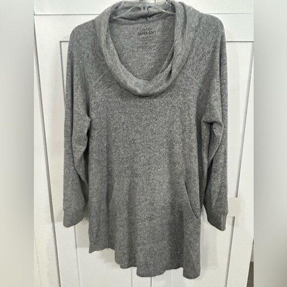 Torrid Super Soft Plush Cowl Raglan Tunic Sweatshirt - 1X - Picture 1 of 4